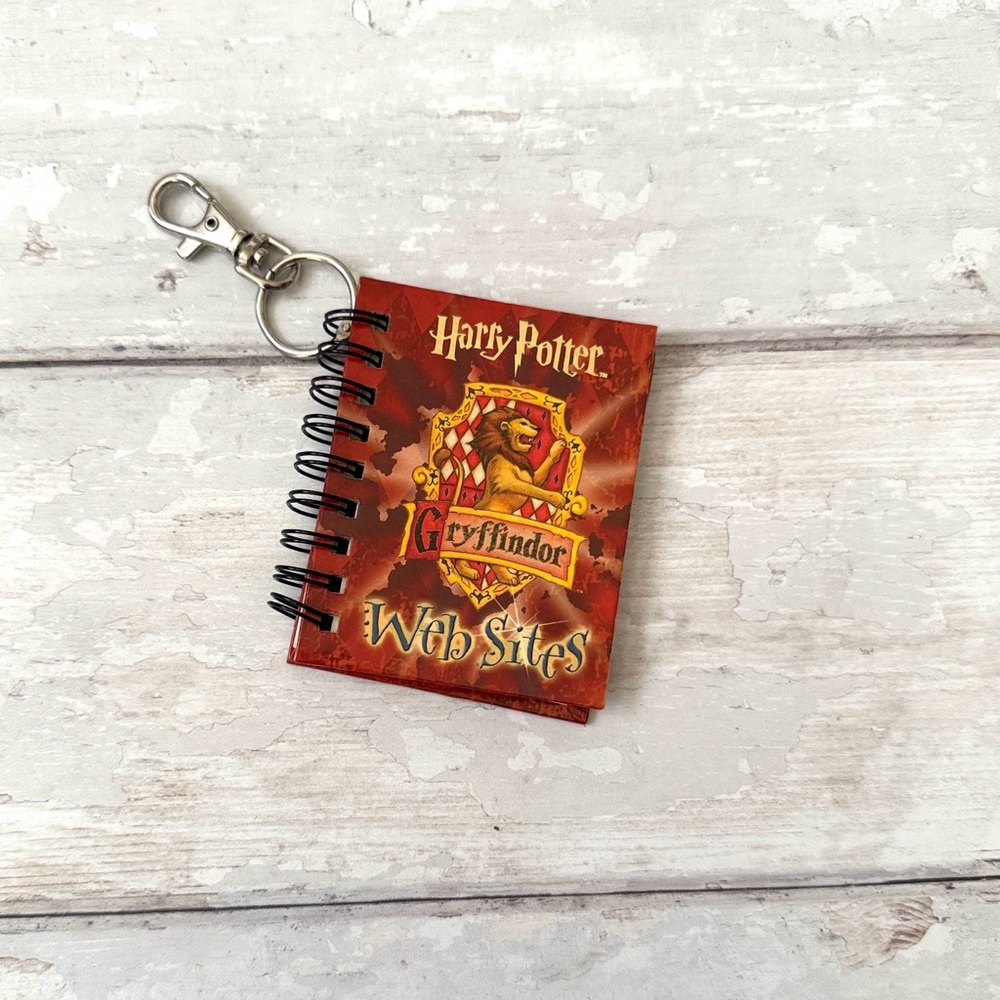Harry Potter Gryffindor Book Keychain Spiral Bound Scholastic Kids NEW